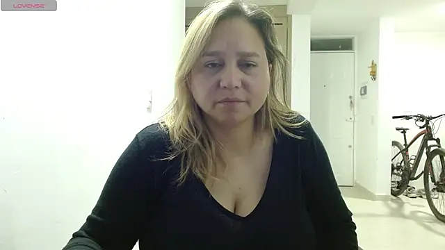 Snapshot of haashkyo chatting on May 29, 2026, 4:40 am haashkyo online show from May 29, 2026, 4:40 am