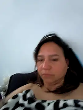 Snapshot of haashkyo chatting on November 9, 2025, 1:59 pm haashkyo online show from November 9, 2025, 1:59 pm