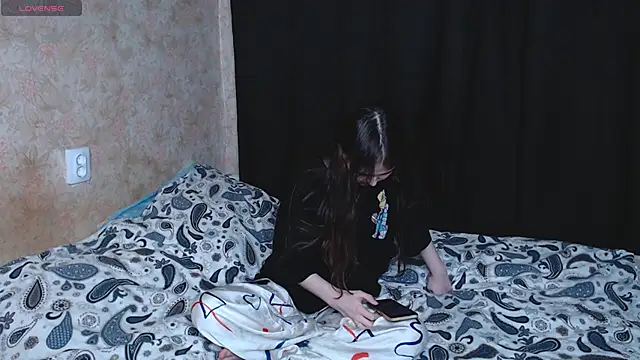 Snapshot of litle_owl chatting on October 5, 2025, 3:25 pm litle owl online show from October 5, 2025, 3:25 pm