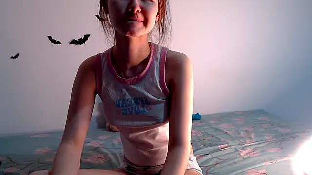 Snapshot of litle_owl chatting on October 14, 2025, 10:20 pm litle owl online show from October 14, 2025, 10:20 pm