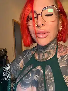 CatCoxx online show from May 16, 2026, 5:17 am