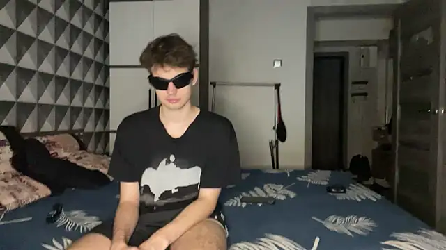 merycouple online show from April 3, 2026, 8:48 pm