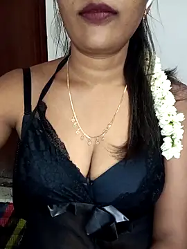 Tamil kavinila online show from April 15, 2026, 4:18 am