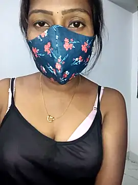 Snapshot of Tamil_kavinila chatting on November 10, 2025, 2:55 pm Tamil kavinila online show from November 10, 2025, 2:55 pm