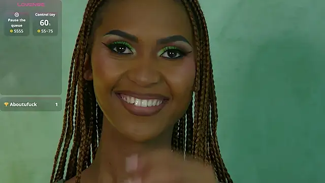 Snapshot of Izzie_Sugar chatting on October 30, 2025, 8:39 pm Izzie Sugar online show from October 30, 2025, 8:39 pm