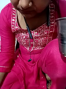 Snapshot of Kavya_Rathore chatting on December 15, 2025, 4:51 am Kavya Rathore online show from December 15, 2025, 4:51 am