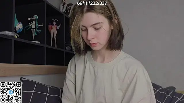 Snapshot of bertamimi chatting on November 21, 2025, 6:29 pm bertamimi online show from November 21, 2025, 6:29 pm