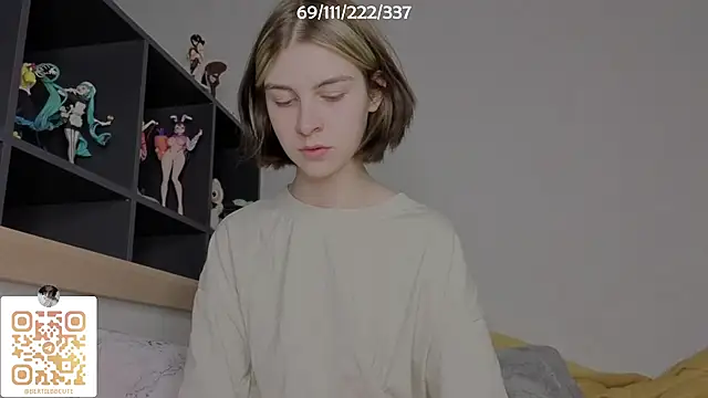 Snapshot of bertamimi chatting on September 24, 2025, 5:41 pm bertamimi online show from September 24, 2025, 5:41 pm