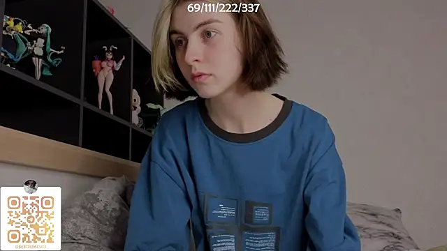 Snapshot of bertamimi chatting on September 21, 2025, 6:13 pm bertamimi online show from September 21, 2025, 6:13 pm