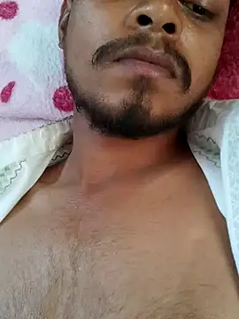 chocoboyfunn online show from April 25, 2026, 7:44 am