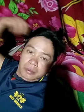 DungLuongg online show from November 9, 2025, 3:49 pm