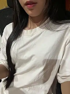 Snapshot of Desi_sara chatting on June 15, 2026, 1:44 pm Desi sara online show from June 15, 2026, 1:44 pm