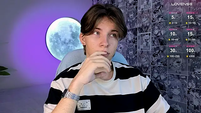 Snapshot of Robby_Manson chatting on November 6, 2025, 6:17 am Robby Manson online show from November 6, 2025, 6:17 am