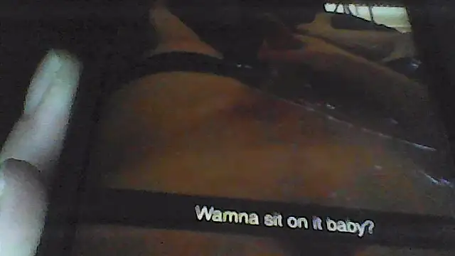 sarahkat86 online show from April 10, 2026, 11:56 pm