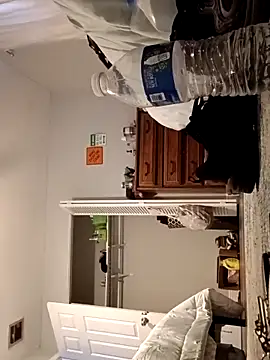 sarahkat86 online show from March 4, 2026, 10:50 pm