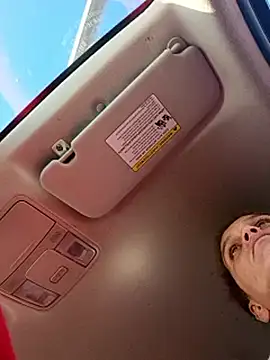 sarahkat86 online show from January 16, 2026, 8:24 pm