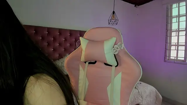 Snapshot of Jade_rey_ chatting on September 12, 2025, 5:35 pm Jade rey online show from September 12, 2025, 5:35 pm