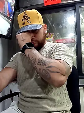 Snapshot of Catire10_ chatting on October 31, 2025, 1:41 pm Catire10 online show from October 31, 2025, 1:41 pm