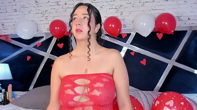 Snapshot of BellaSwwan chatting on September 21, 2025, 4:17 am BellaSwwan online show from September 21, 2025, 4:17 am