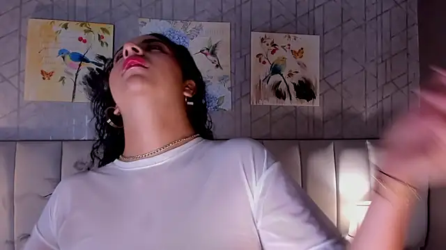 Snapshot of BellaSwwan chatting on October 4, 2025, 1:23 pm BellaSwwan online show from October 4, 2025, 1:23 pm