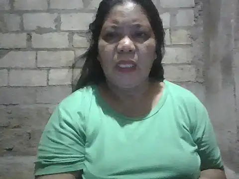 Snapshot of xxbernxxx chatting on October 24, 2025, 11:53 am xxbernxxx online show from October 24, 2025, 11:53 am