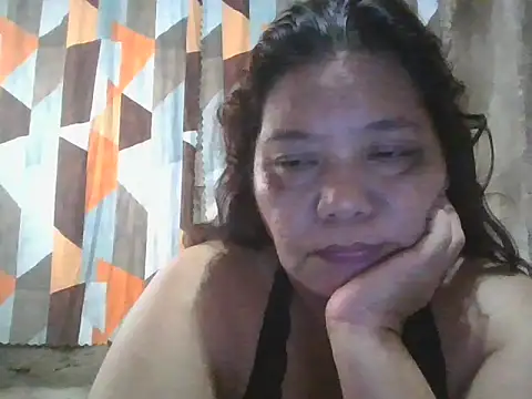 Snapshot of xxbernxxx chatting on February 6, 2026, 11:23 pm xxbernxxx online show from February 6, 2026, 11:23 pm