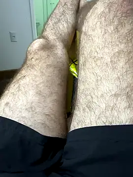 Snapshot of XUCRUTES42 chatting on October 31, 2025, 5:42 pm XUCRUTES42 online show from October 31, 2025, 5:42 pm