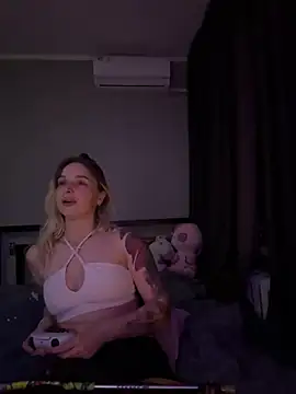 LilFleurish online show from May 15, 2026, 7:12 pm