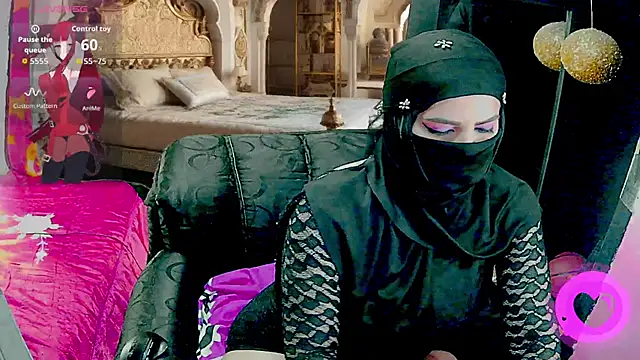 SultanaLayla online show from October 16, 2025, 8:28 pm