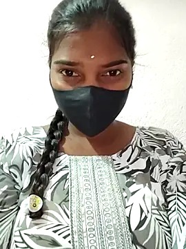 Snapshot of Sridevitelugu chatting on November 24, 2025, 11:43 am Sridevitelugu online show from November 24, 2025, 11:43 am