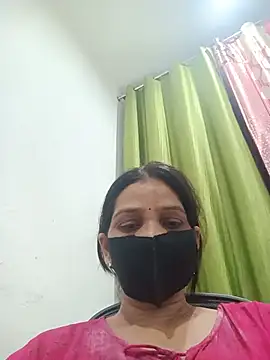 Snapshot of soni_yhakur chatting on May 17, 2026, 2:50 pm soni yhakur online show from May 17, 2026, 2:50 pm
