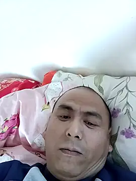 Snapshot of CWQ123 chatting on November 12, 2025, 8:18 am CWQ123 online show from November 12, 2025, 8:18 am