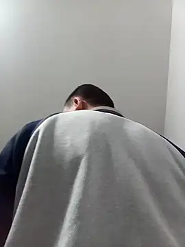 Snapshot of CWQ123 chatting on October 27, 2025, 12:39 pm CWQ123 online show from October 27, 2025, 12:39 pm