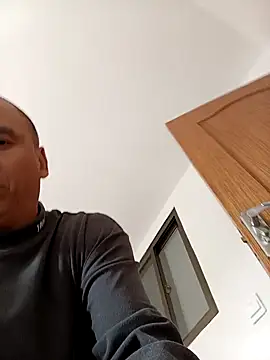 Snapshot of CWQ123 chatting on October 10, 2025, 1:06 am CWQ123 online show from October 10, 2025, 1:06 am