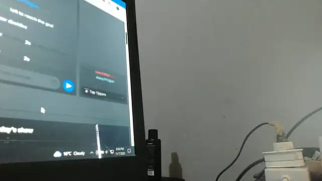 Snapshot of YummySyriaxoxo chatting on November 7, 2025, 4:55 pm YummySyriaxoxo online show from November 7, 2025, 4:55 pm