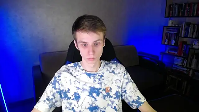 yes cute boy  online show from February 9, 2026, 3:21 pm