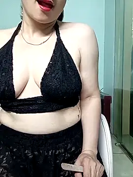 Snapshot of Spa-LinhLinh chatting on October 6, 2025, 8:04 am Spa-LinhLinh online show from October 6, 2025, 8:04 am