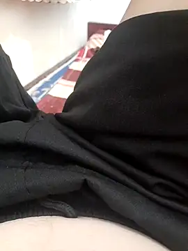 Snapshot of Brongiep chatting on November 30, 2025, 12:28 pm Brongiep online show from November 30, 2025, 12:28 pm