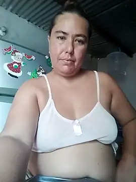 yyuly online show from October 28, 2025, 12:26 pm