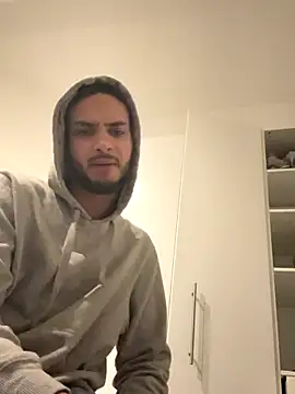 Gipsyboysteve online show from November 25, 2025, 9:37 pm