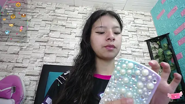 Snapshot of maily_can chatting on November 11, 2025, 12:55 pm maily can online show from November 11, 2025, 12:55 pm