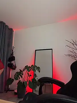 HATSUNE   online show from February 18, 2026, 9:06 am