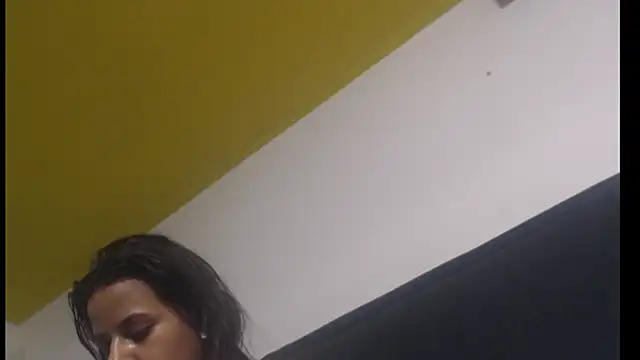 Snapshot of habdiela chatting on February 5, 2026, 3:30 pm habdiela online show from February 5, 2026, 3:30 pm