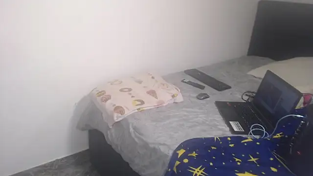 Snapshot of habdiela chatting on February 25, 2026, 3:18 am habdiela online show from February 25, 2026, 3:18 am