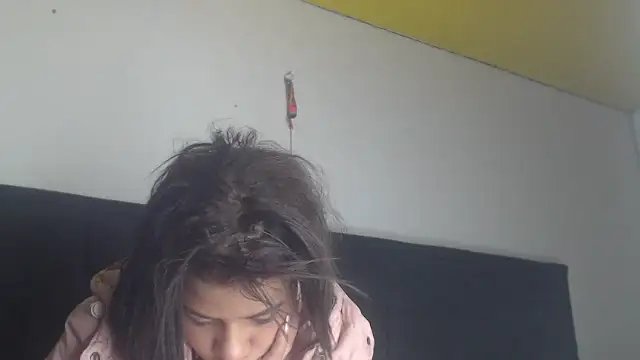 Snapshot of habdiela chatting on December 20, 2025, 9:45 am habdiela online show from December 20, 2025, 9:45 am