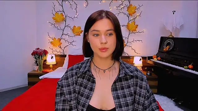 lil angel  online show from October 29, 2025, 1:10 pm