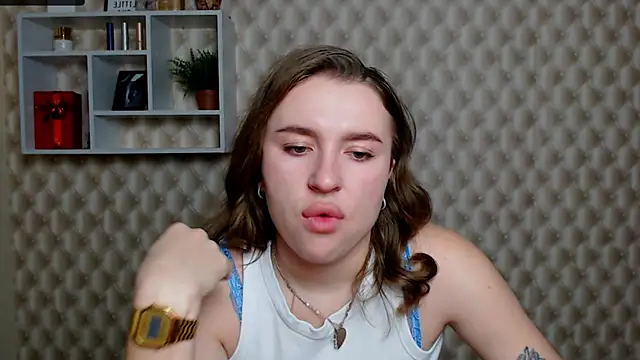 JuliaTopp  online show from November 29, 2025, 4:01 am