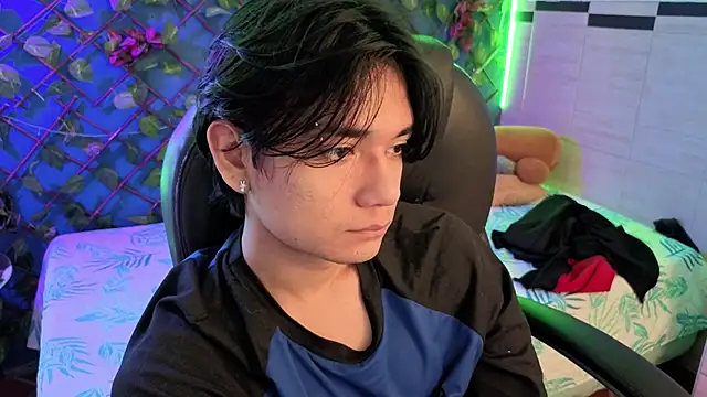 davoxer online show from March 25, 2026, 4:12 am