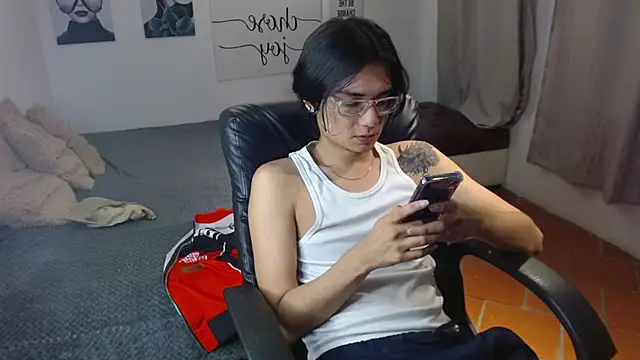 Snapshot of davoxer chatting on October 29, 2025, 3:16 am davoxer online show from October 29, 2025, 3:16 am