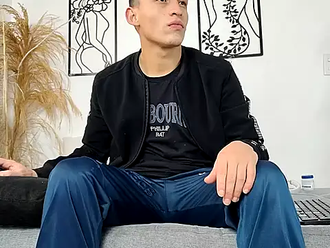 Masterblue hot online show from February 19, 2026, 7:44 pm